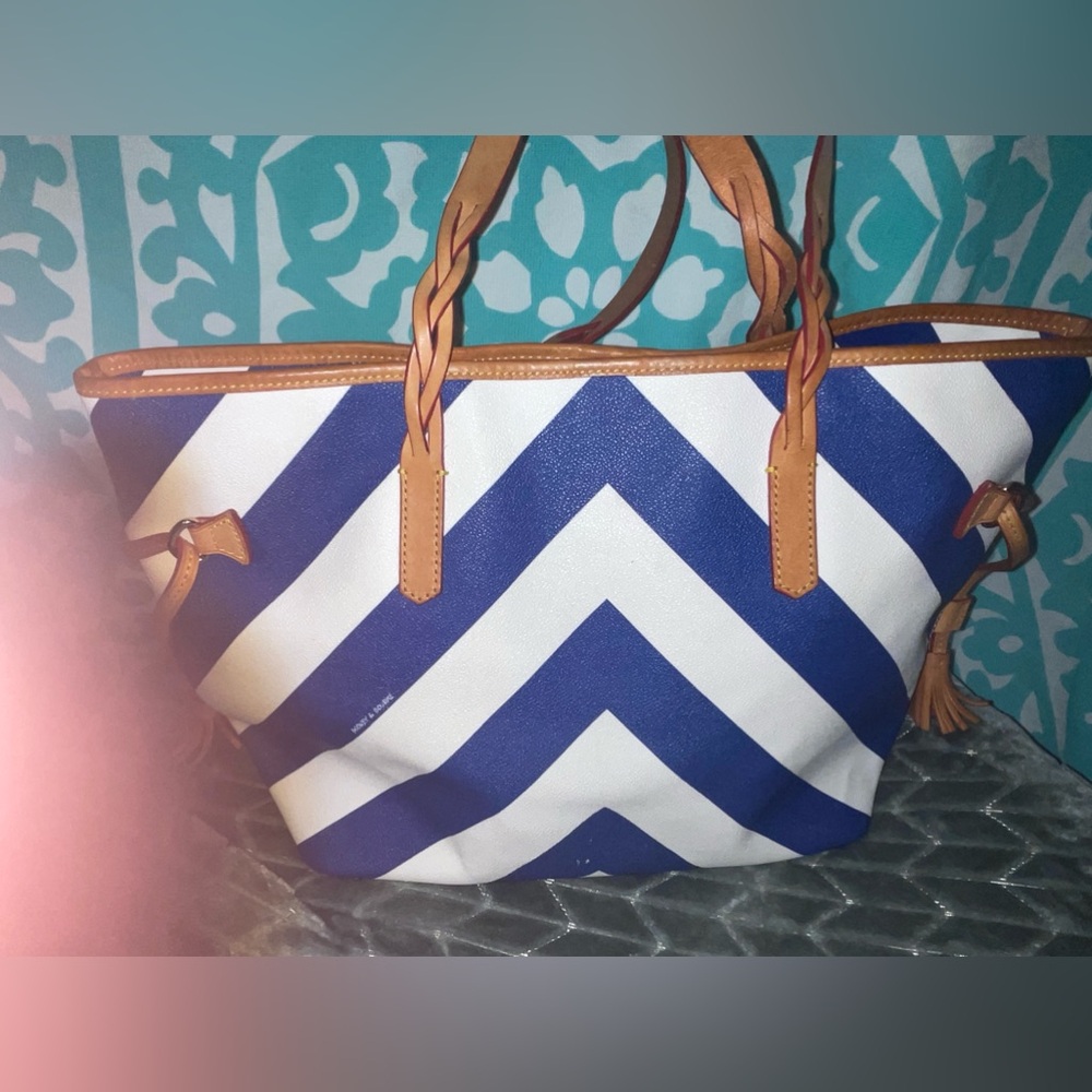 Dooney Bourke Bailey Navy White Chevron Fringe Tote Bag EUC Nautical Summer - Picture 5 of 14